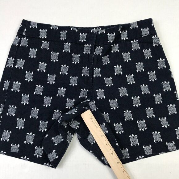 LOFT Womens Chino Shorts Turtle Blue White Print Mid Rise Stretch Pockets Size 6 - Picture 4 of 11